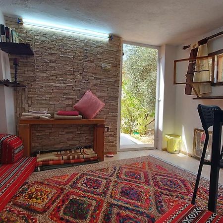 Our Villa'S Private Apartments - Hq Budget Stay - Wonderful Horizon View Of Jerash Jarash Exteriör bild