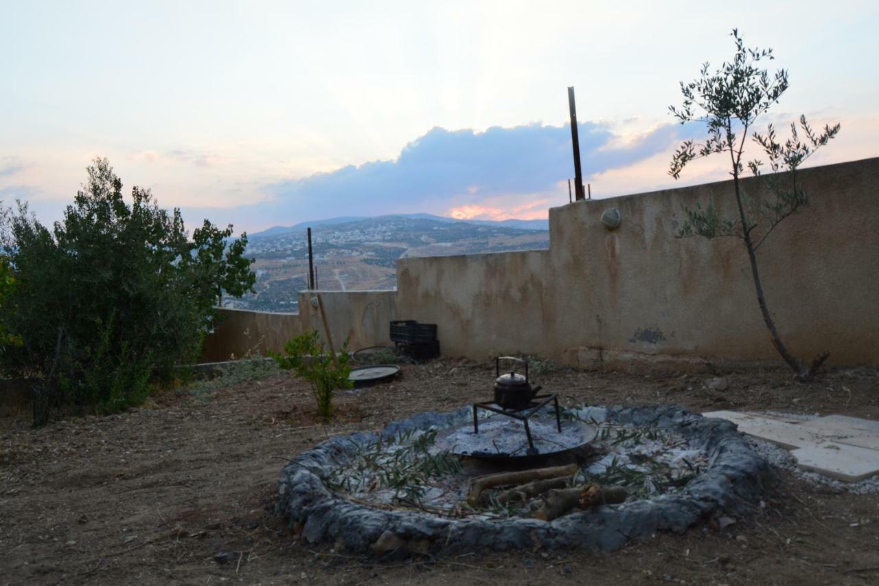Our Villa'S Private Apartments - Hq Budget Stay - Wonderful Horizon View Of Jerash Jarash Exteriör bild