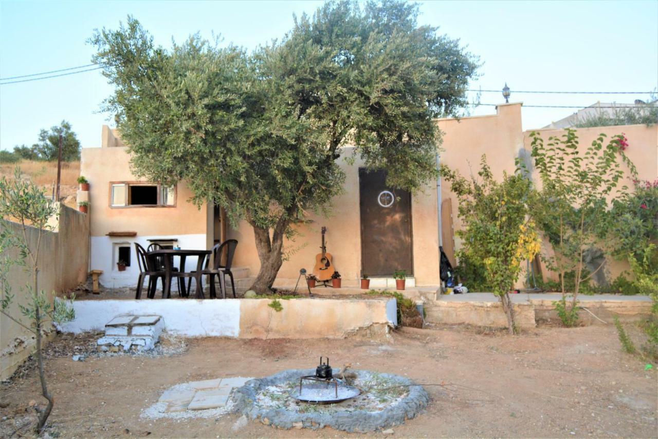 Our Villa'S Private Apartments - Hq Budget Stay - Wonderful Horizon View Of Jerash Jarash Exteriör bild