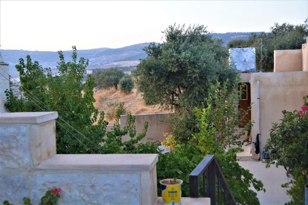 Our Villa'S Private Apartments - Hq Budget Stay - Wonderful Horizon View Of Jerash Jarash Exteriör bild