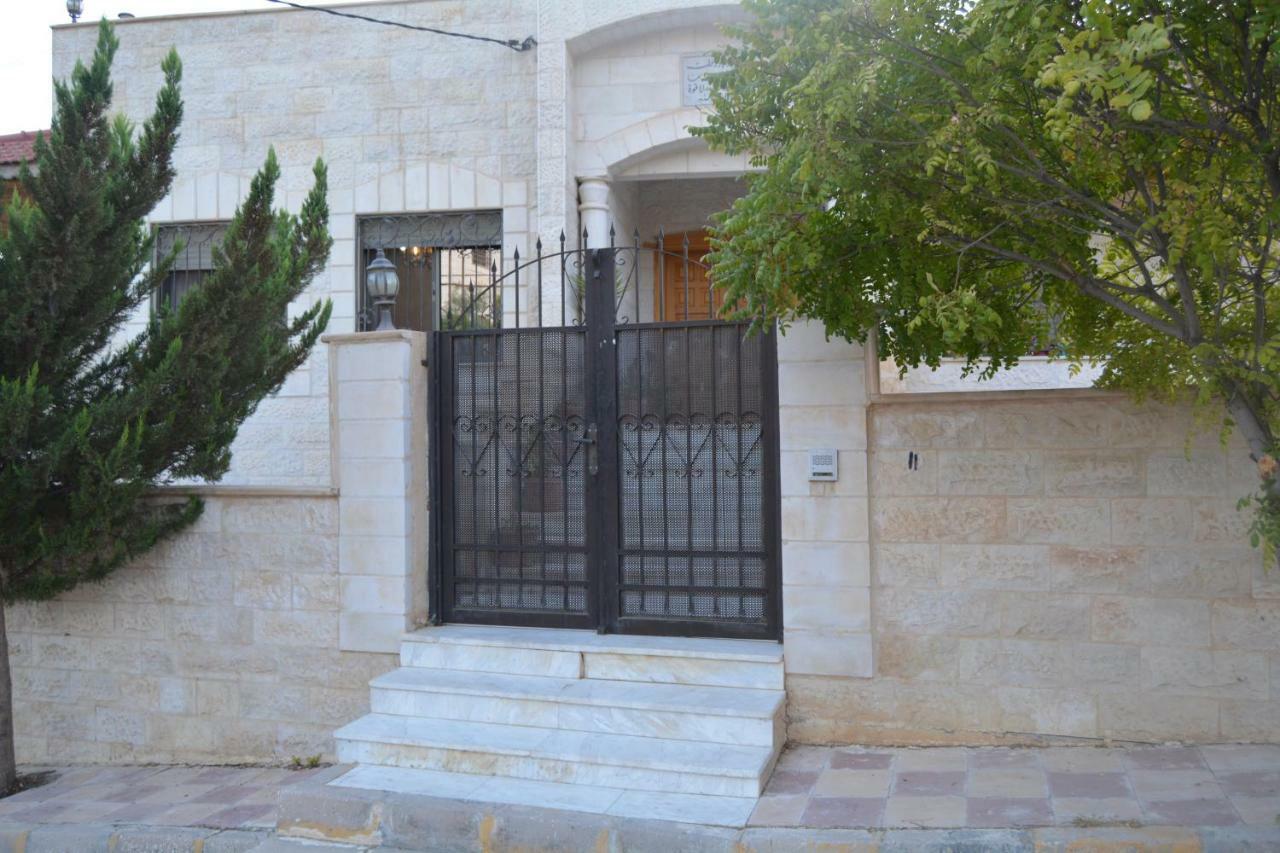 Our Villa'S Private Apartments - Hq Budget Stay - Wonderful Horizon View Of Jerash Jarash Exteriör bild