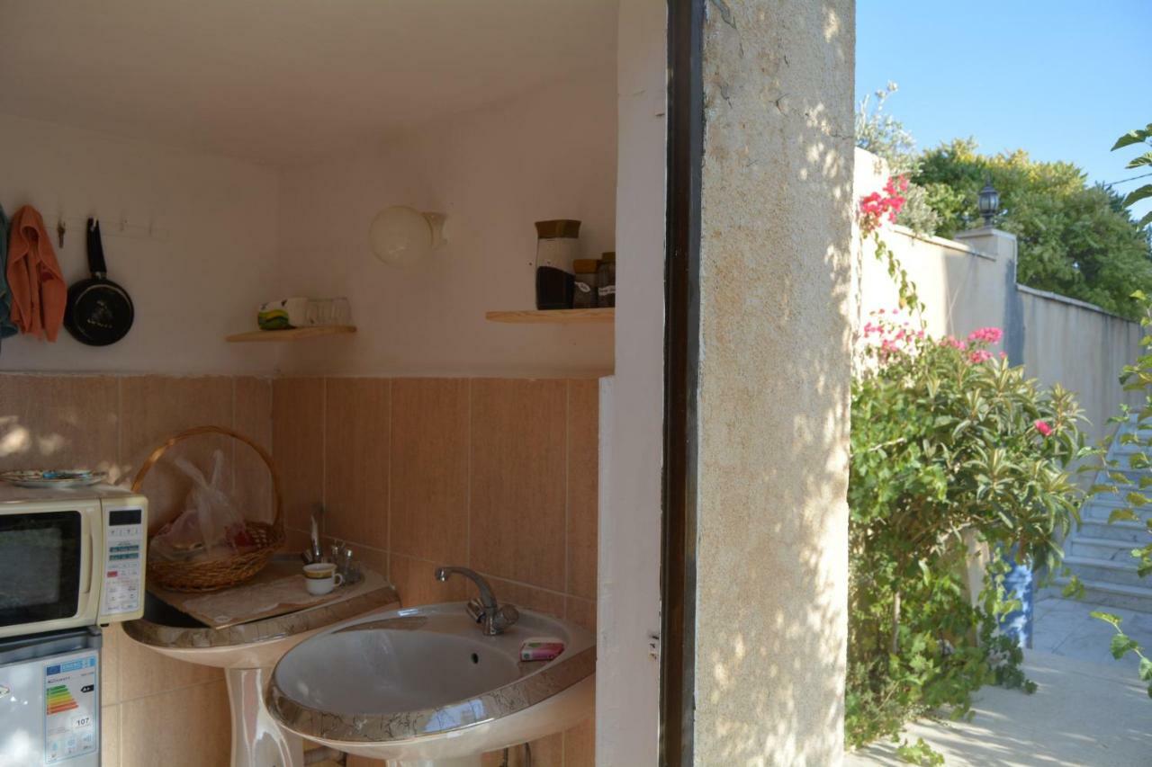 Our Villa'S Private Apartments - Hq Budget Stay - Wonderful Horizon View Of Jerash Jarash Exteriör bild